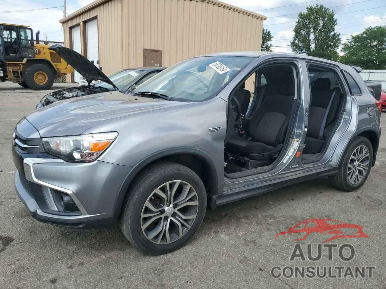 MITSUBISHI OUTLANDER 2018 - JA4AR3AU3JU003881