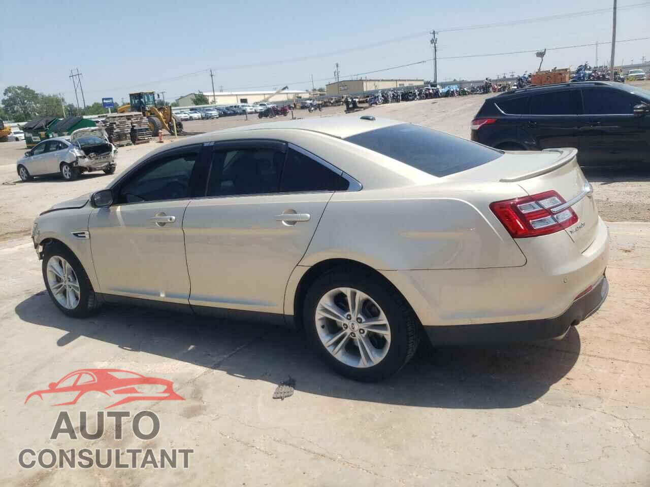 FORD TAURUS 2017 - 1FAHP2E8XHG118591