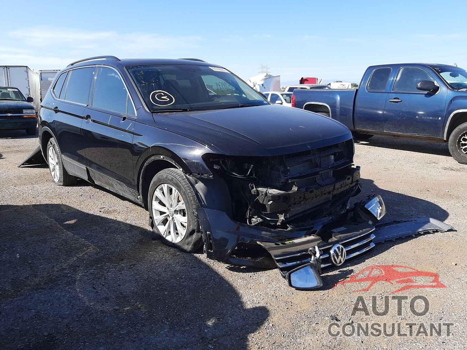 VOLKSWAGEN TIGUAN 2018 - 3VV2B7AX6JM089094