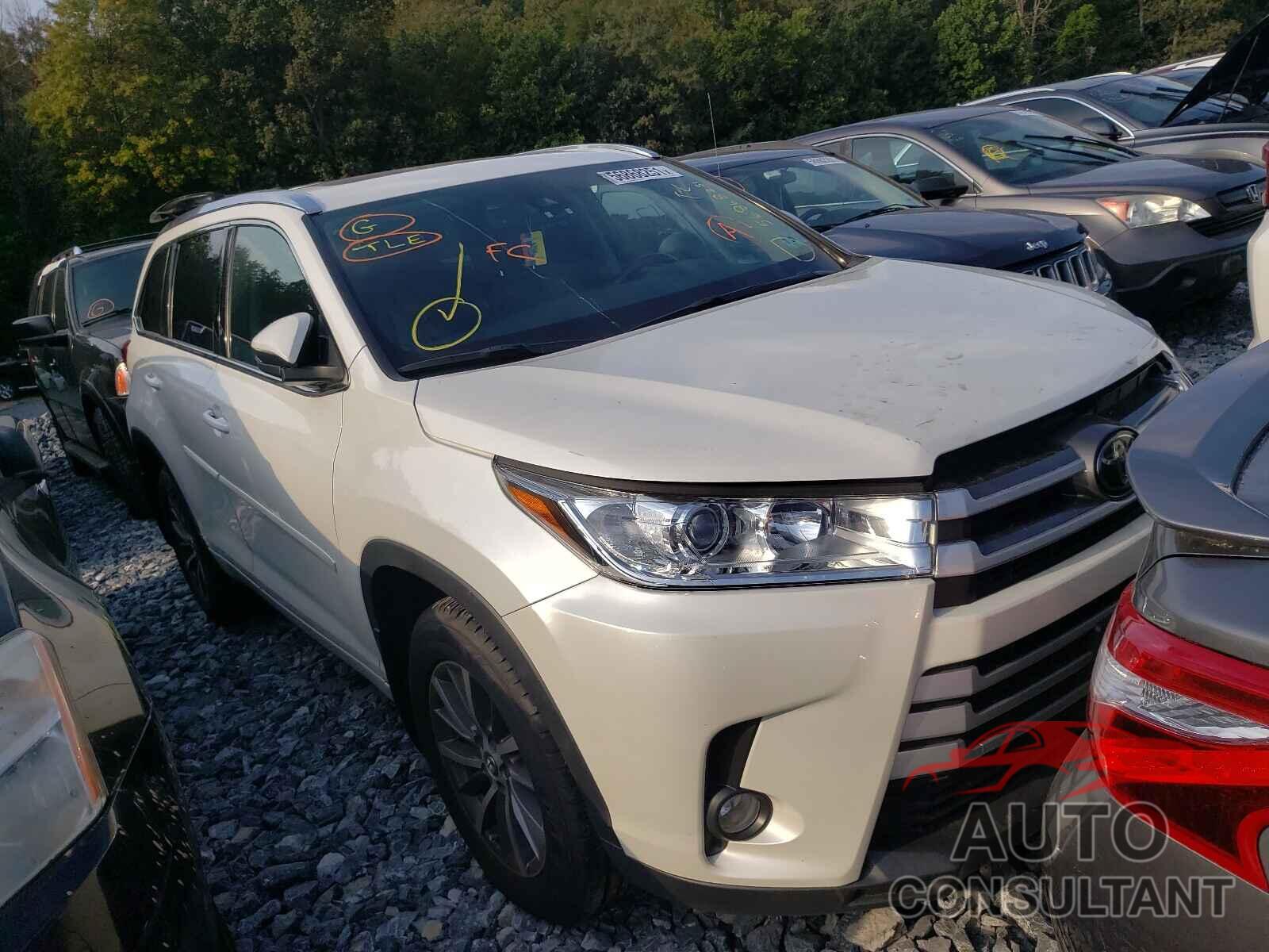 TOYOTA HIGHLANDER 2018 - 5TDJZRFHXJS887634