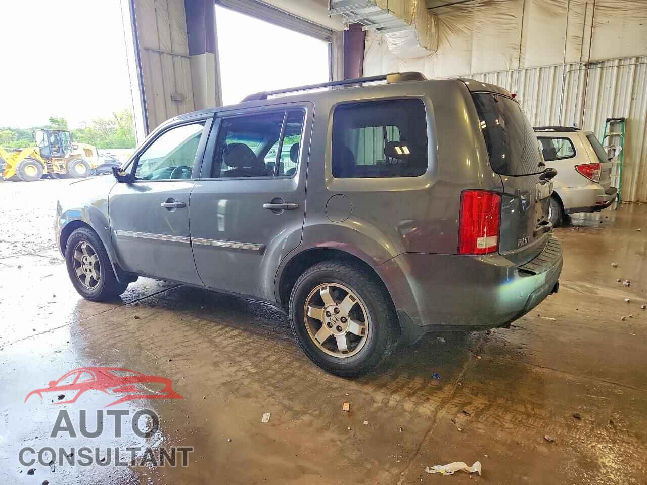 HONDA PILOT 2011 - 5FNYF4H95BB037366