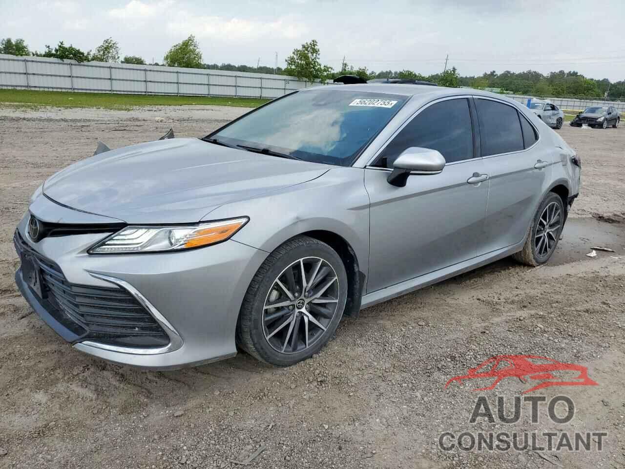 TOYOTA CAMRY 2021 - 4T1F11AK2MU563414