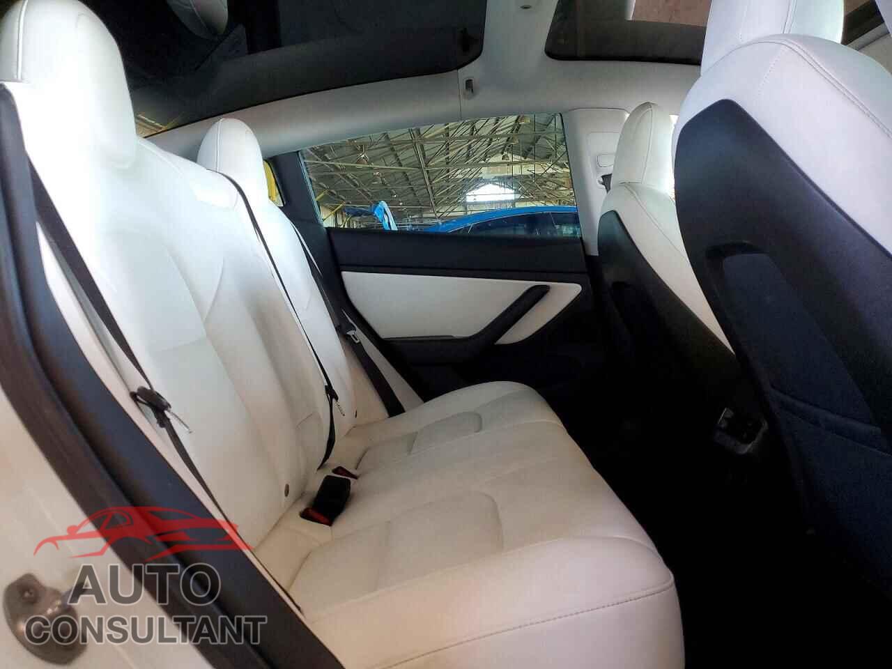 TESLA MODEL 3 2019 - 5YJ3E1EB3KF514380