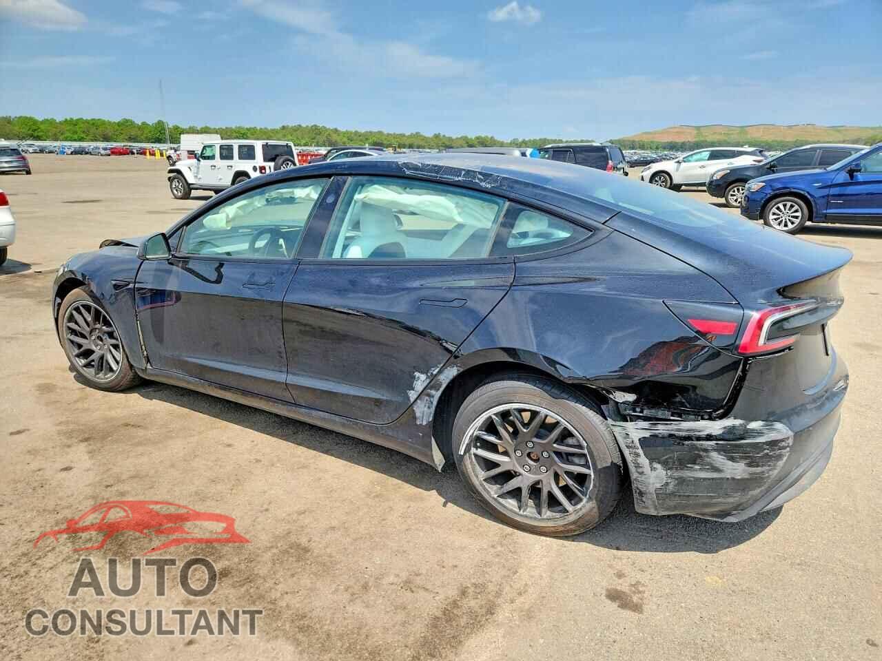 TESLA MODEL 3 2025 - 5YJ3E1EAXSF895765