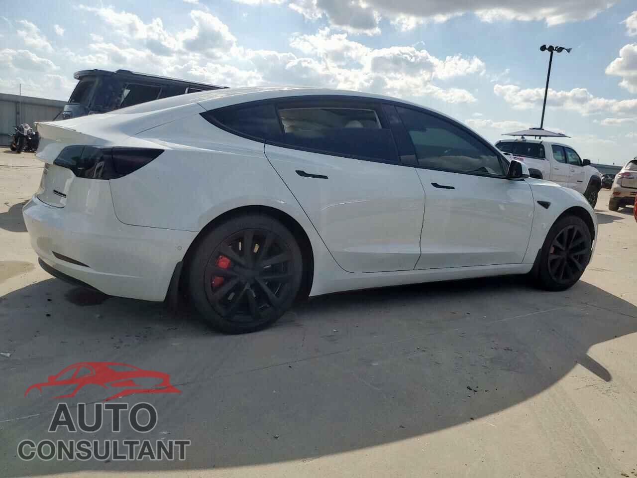 TESLA MODEL 3 2022 - 5YJ3E1EA8NF147875