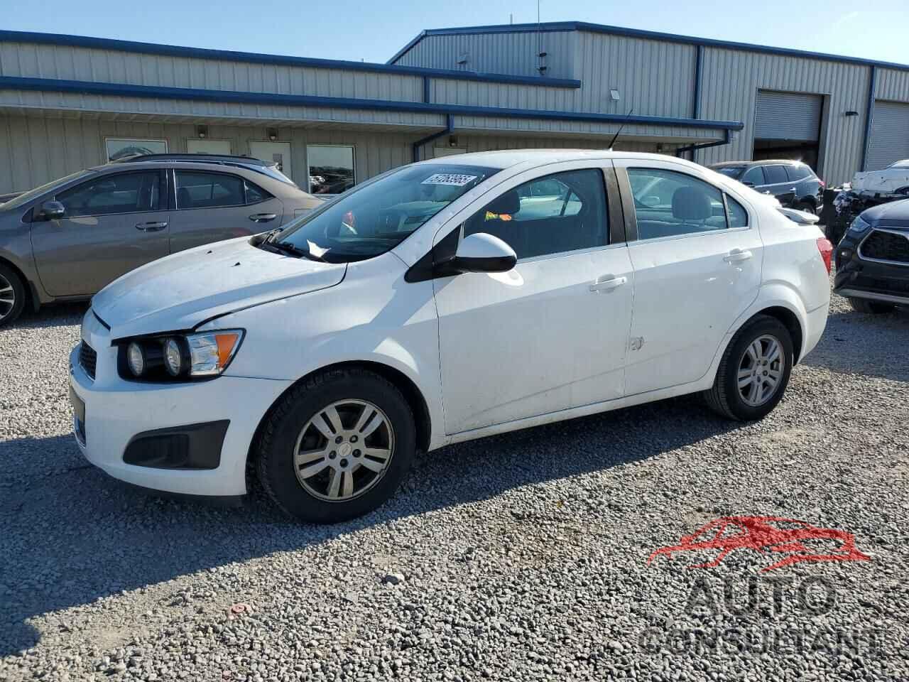 CHEVROLET SONIC 2014 - 1G1JC5SH9E4101817