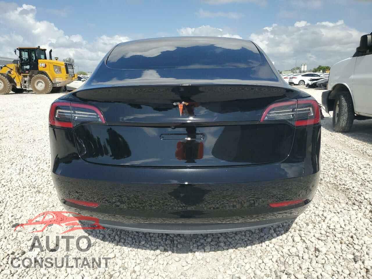 TESLA MODEL 3 2019 - 5YJ3E1EA4KF306547
