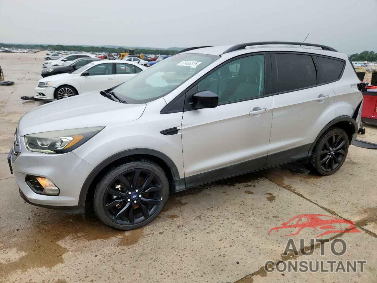 FORD ESCAPE 2017 - 1FMCU0G95HUC72646
