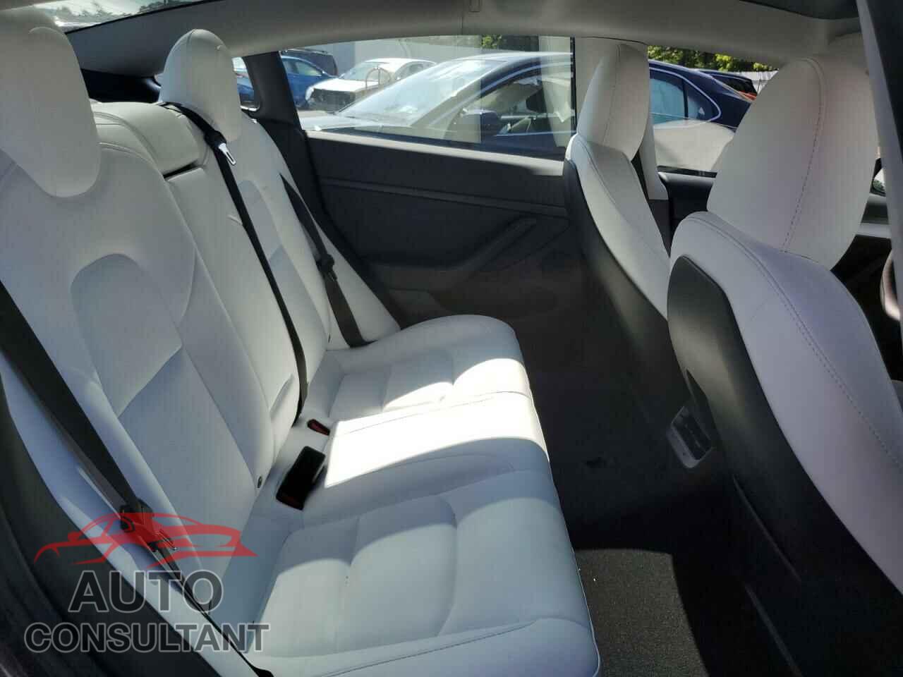 TESLA MODEL 3 2023 - 5YJ3E1EA3PF646358
