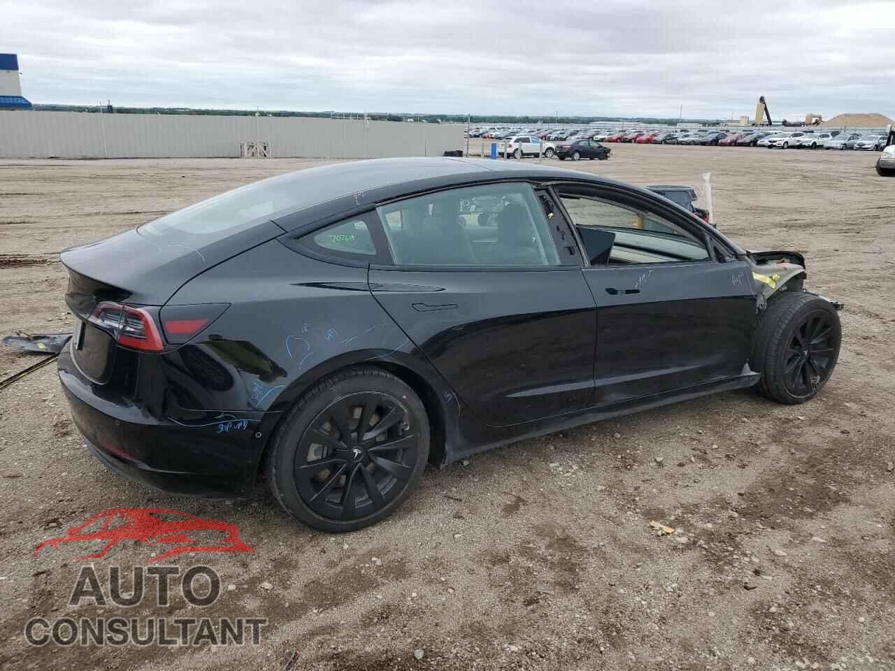 TESLA MODEL 3 2022 - 5YJ3E1EA8NF186613