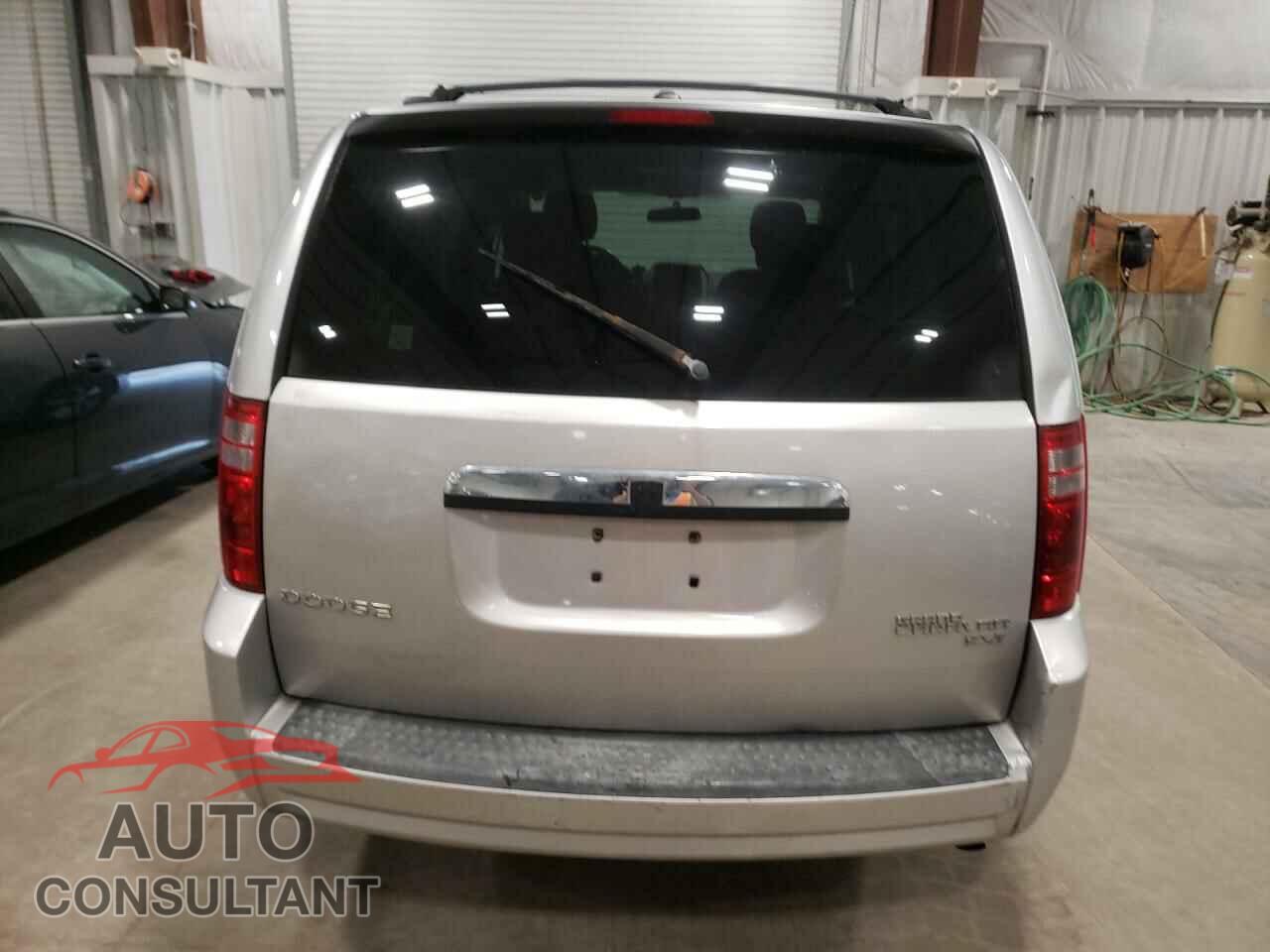 DODGE CARAVAN 2010 - 2D4RN5D14AR107359