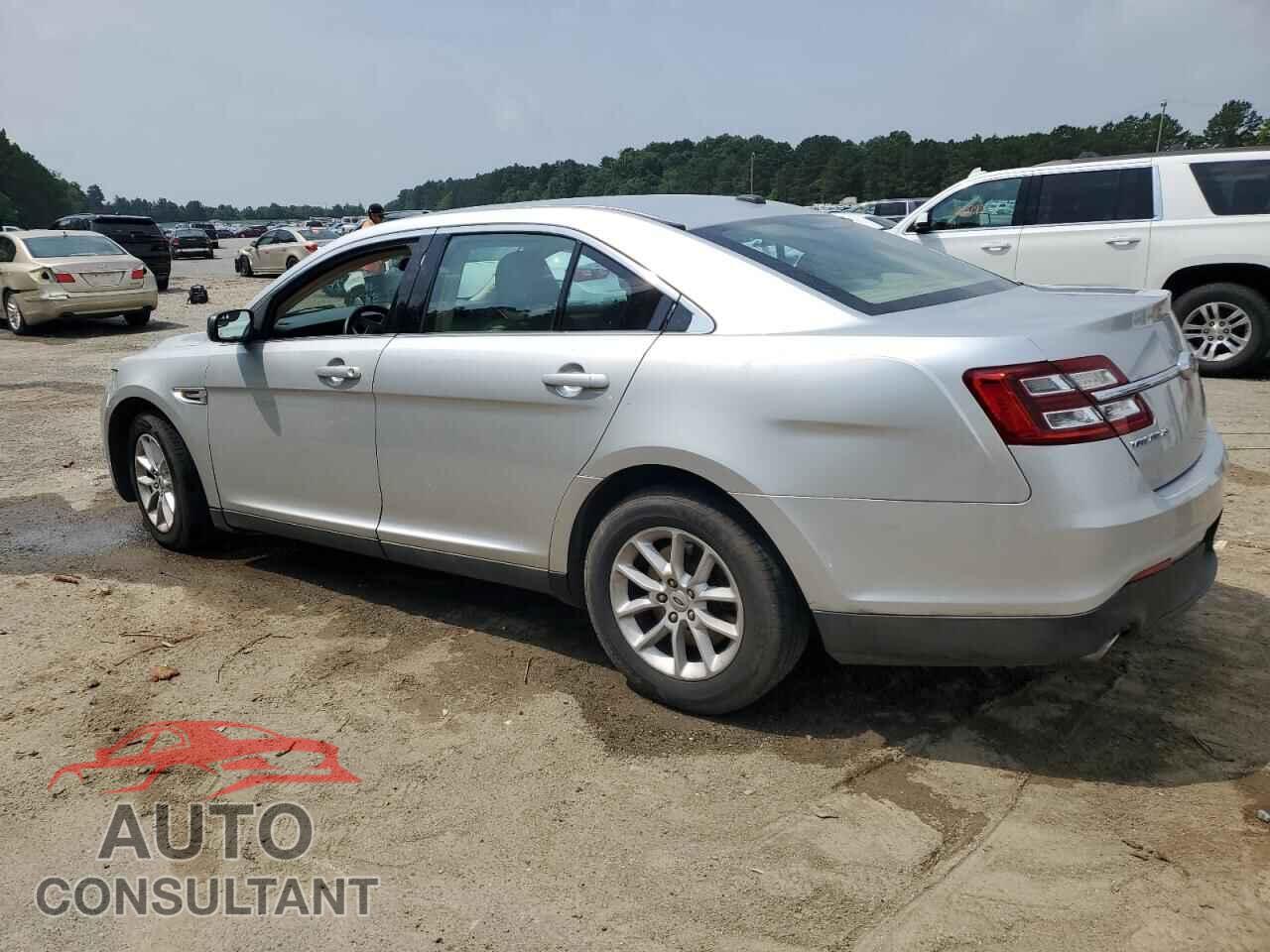 FORD TAURUS 2015 - 1FAHP2D88FG126137