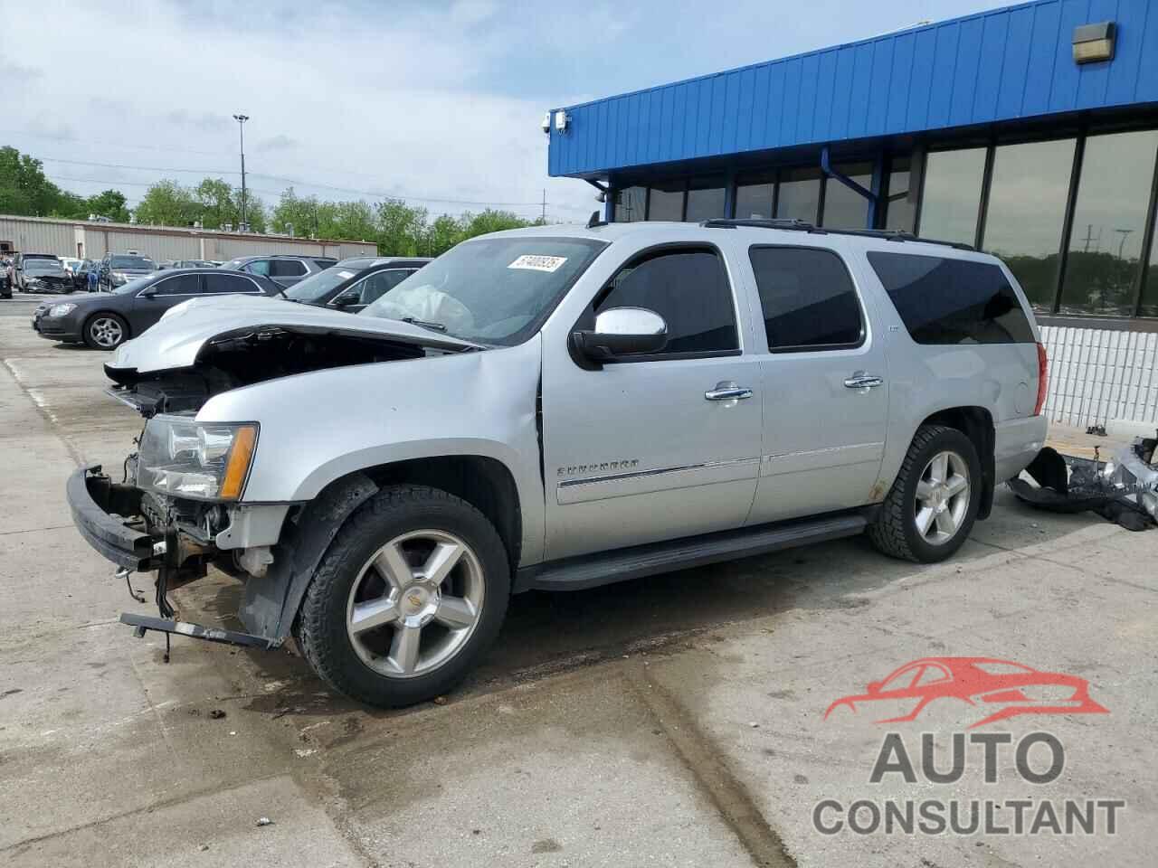 CHEVROLET SUBURBAN 2013 - 1GNSKKE73DR104639