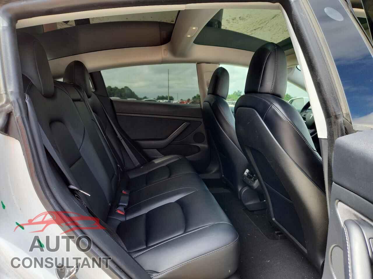 TESLA MODEL 3 2021 - 5YJ3E1EA3MF017274
