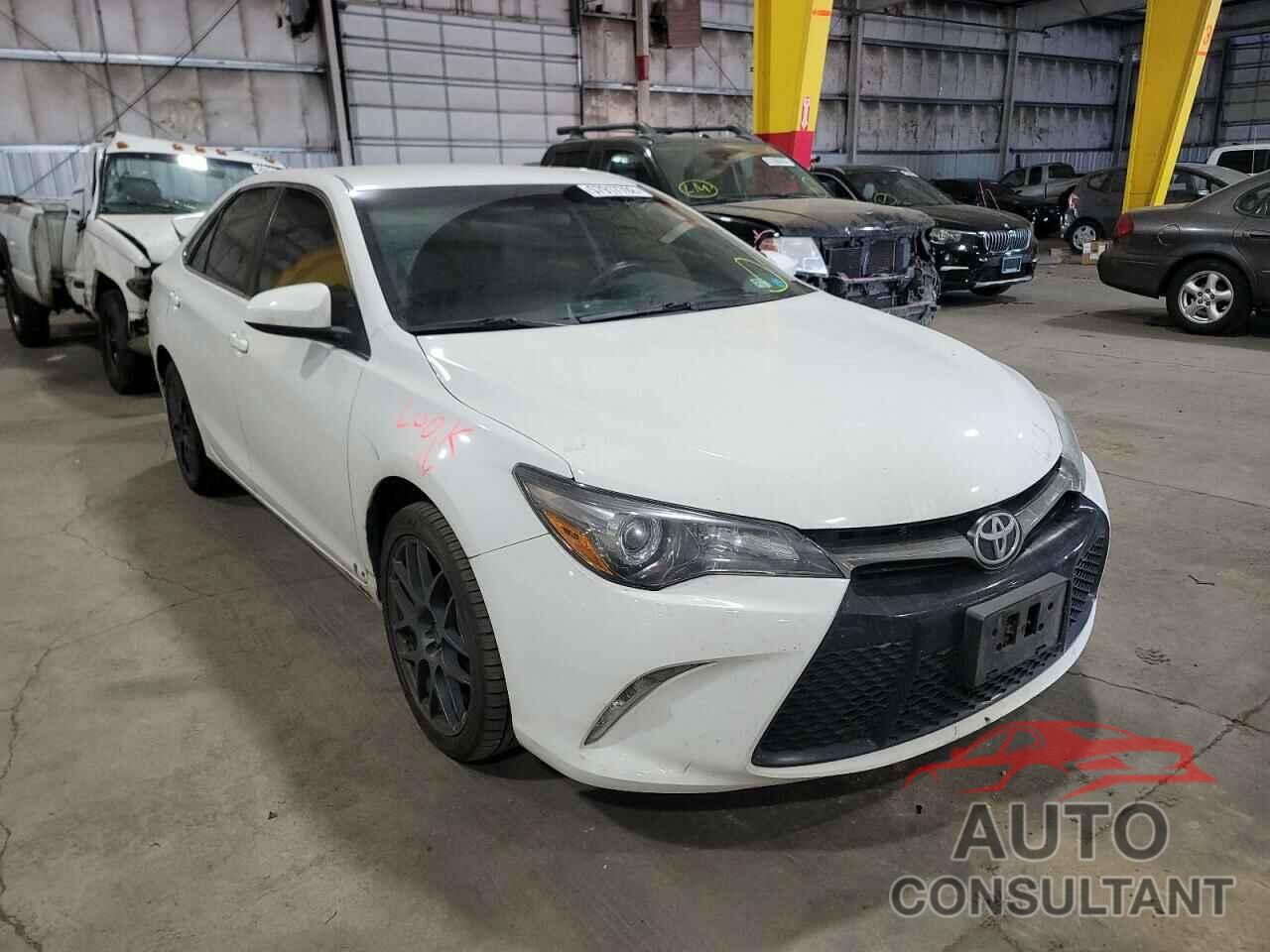 TOYOTA CAMRY 2016 - 4T1BF1FKXGU581866