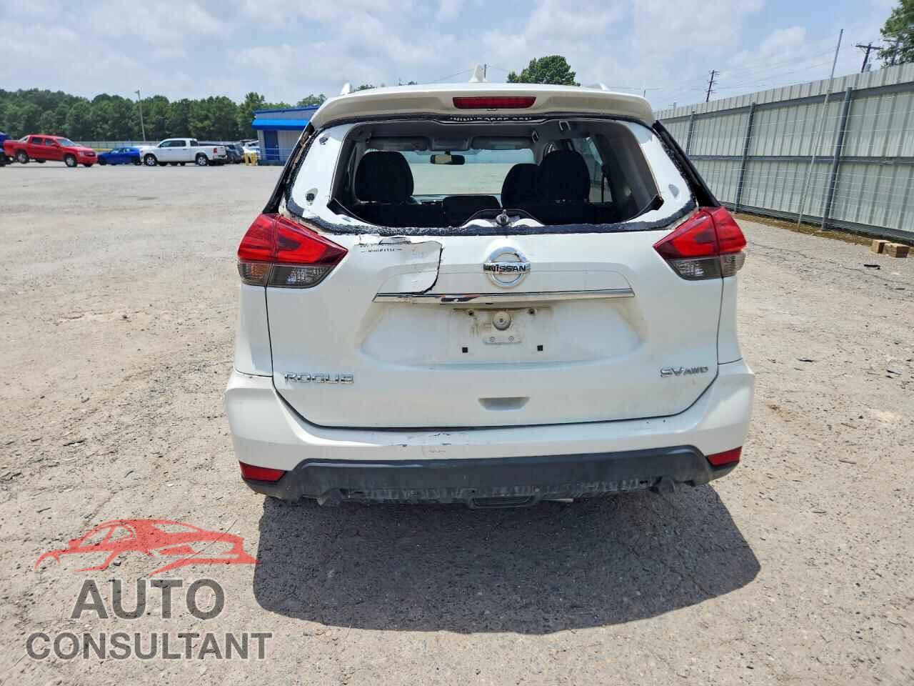 NISSAN ROGUE 2017 - KNMAT2MVXHP545008