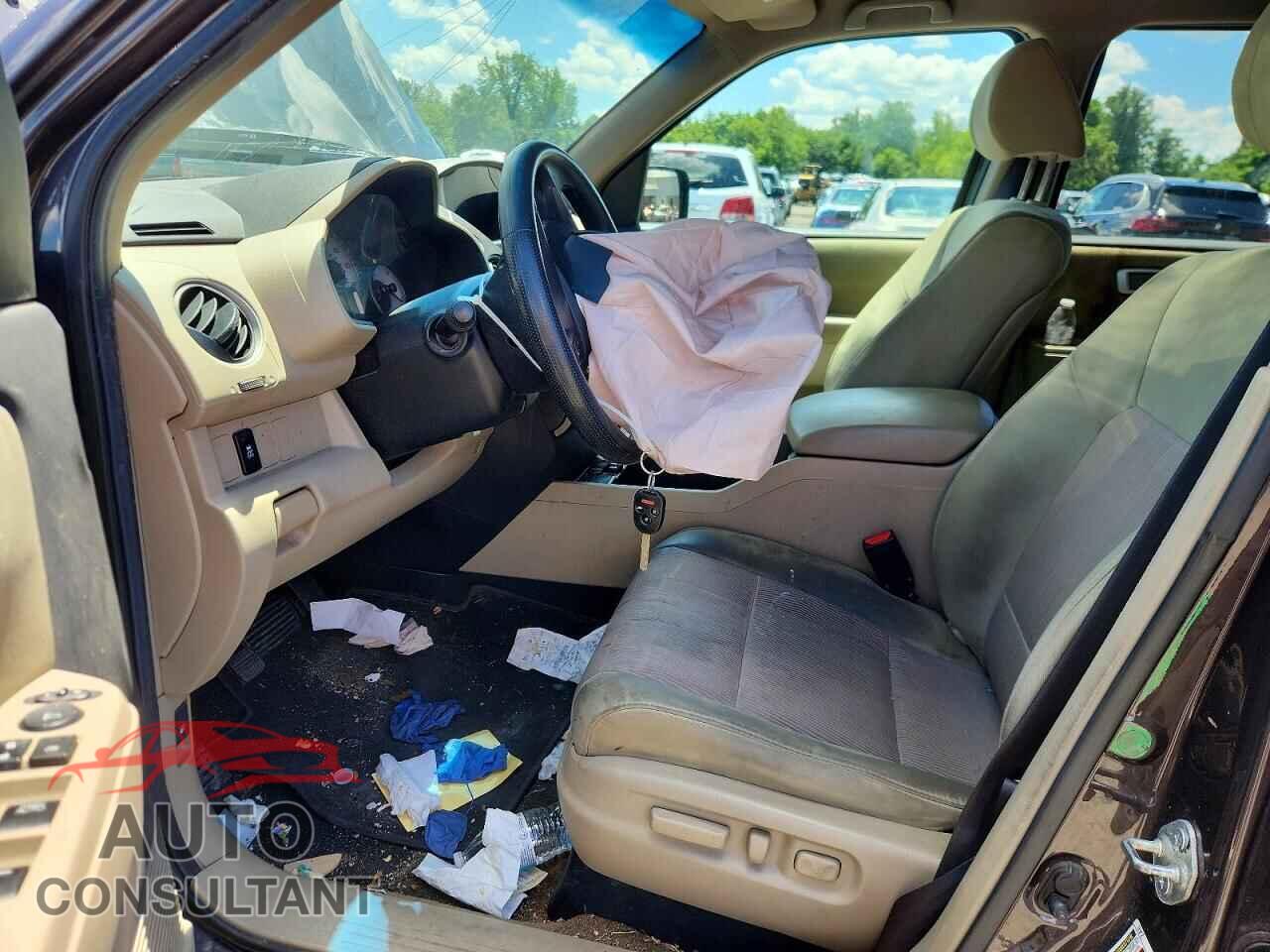 HONDA PILOT 2013 - 5FNYF4H40DB071559