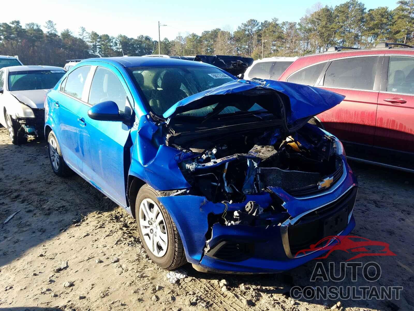 CHEVROLET SONIC 2017 - 1G1JB5SH6H4143935