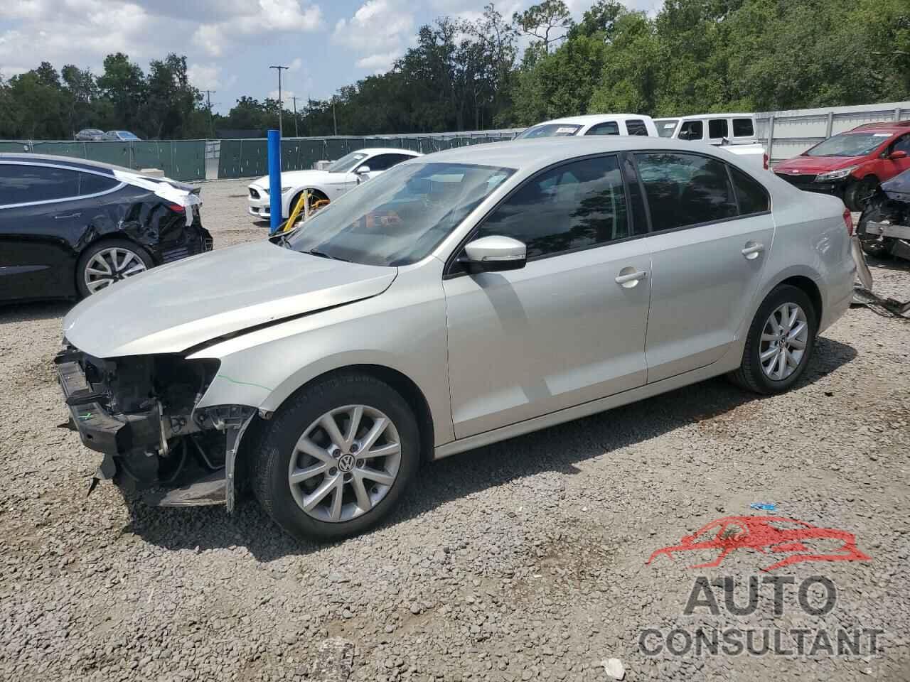 VOLKSWAGEN JETTA 2011 - 3VWDX7AJ0BM319621