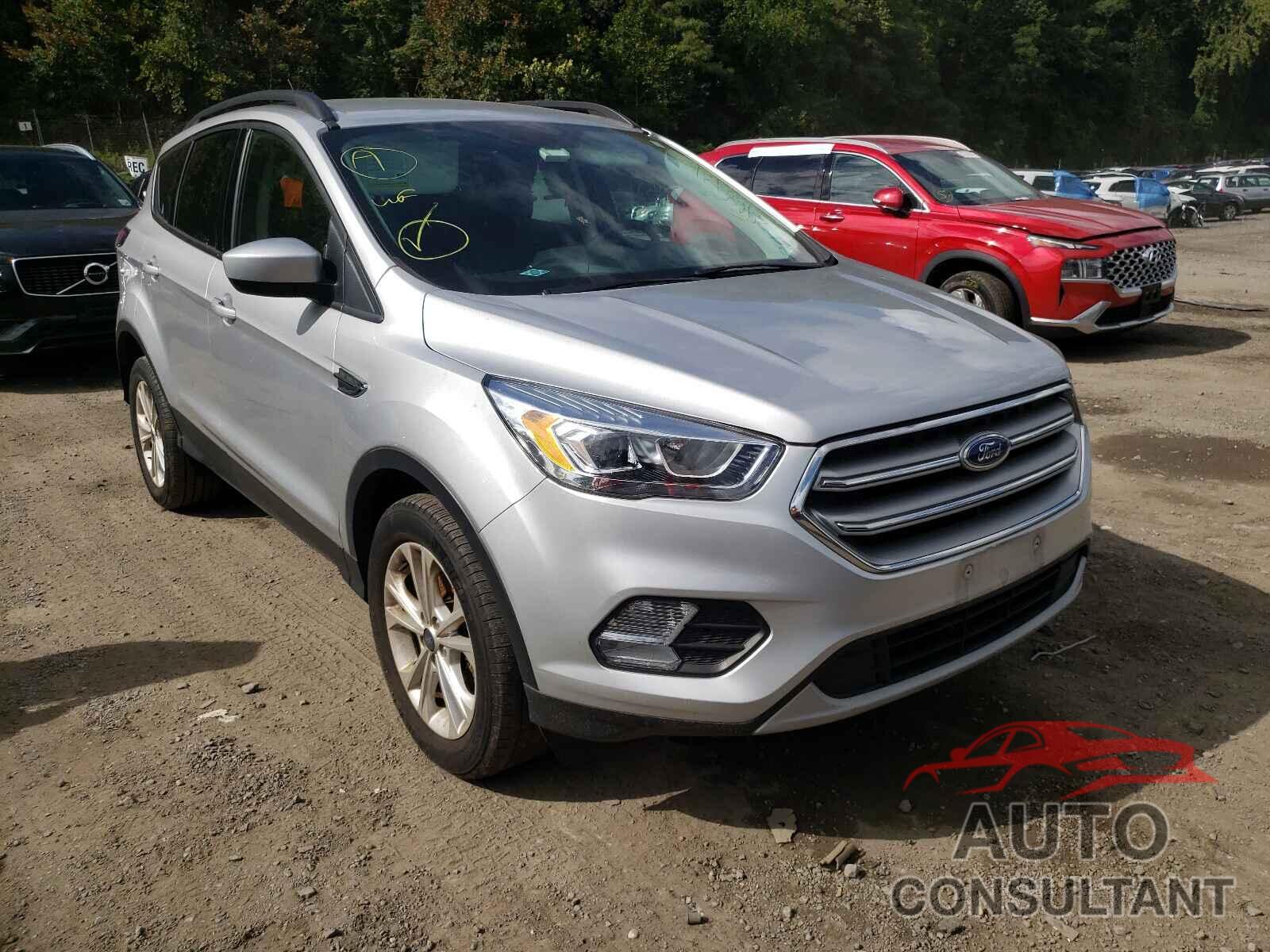 FORD ESCAPE 2017 - 1FMCU9GD1HUE62341