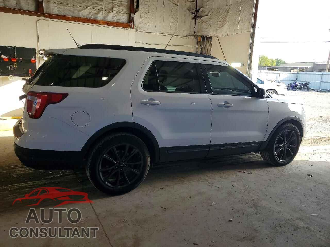 FORD EXPLORER 2018 - 1FM5K7D85JGB25766