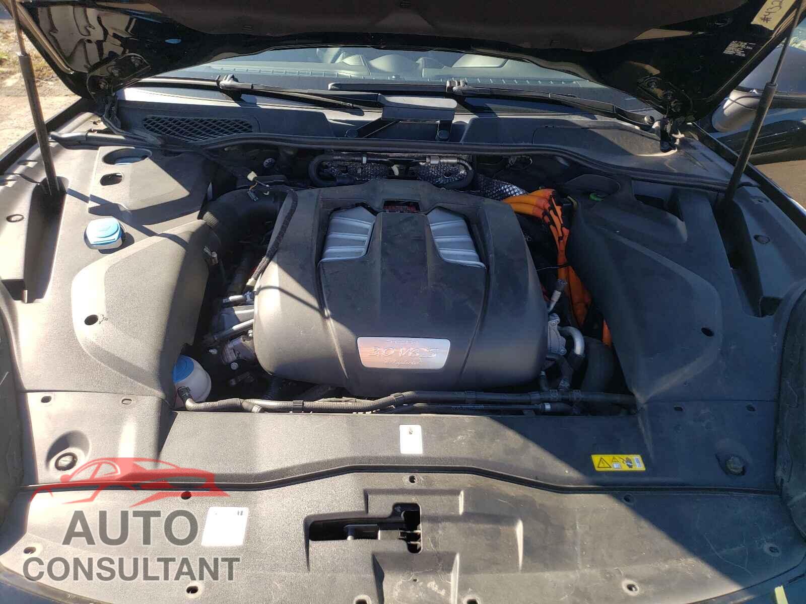 PORSCHE CAYENNE 2016 - WP1AE2A2XGLA18322