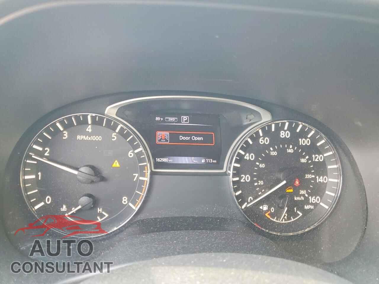 NISSAN PATHFINDER 2017 - 5N1DR2MM5HC619828
