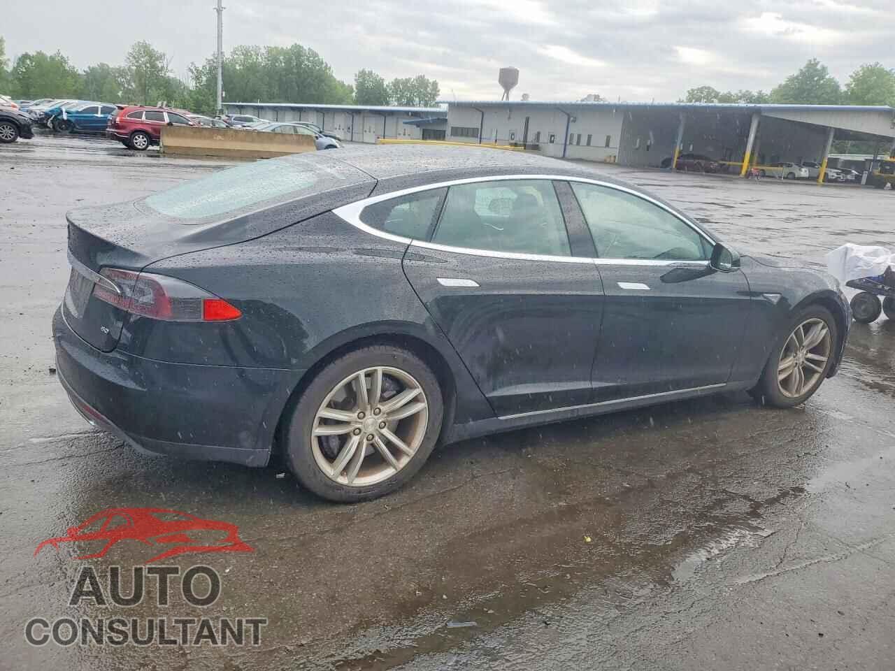 TESLA MODEL S 2014 - 5YJSA1S12EFP41471
