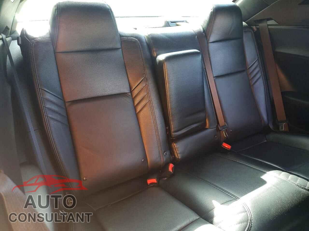 DODGE CHALLENGER 2018 - 2C3CDZAG6JH172021