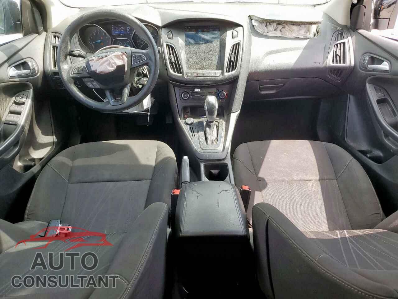 FORD FOCUS 2015 - 1FADP3F23FL242768