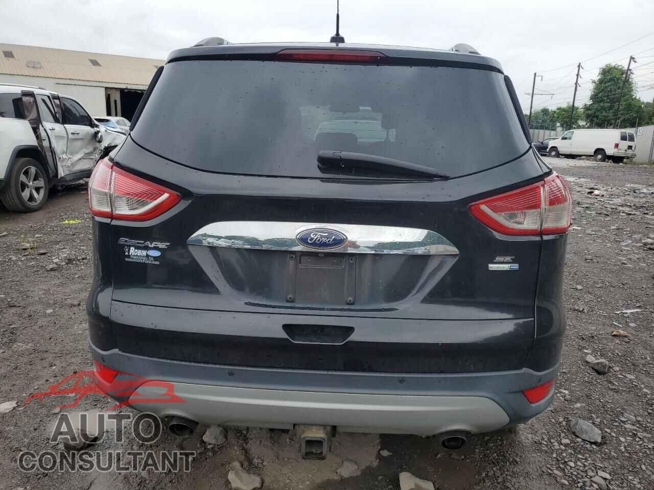 FORD ESCAPE 2015 - 1FMCU9G98FUB86586