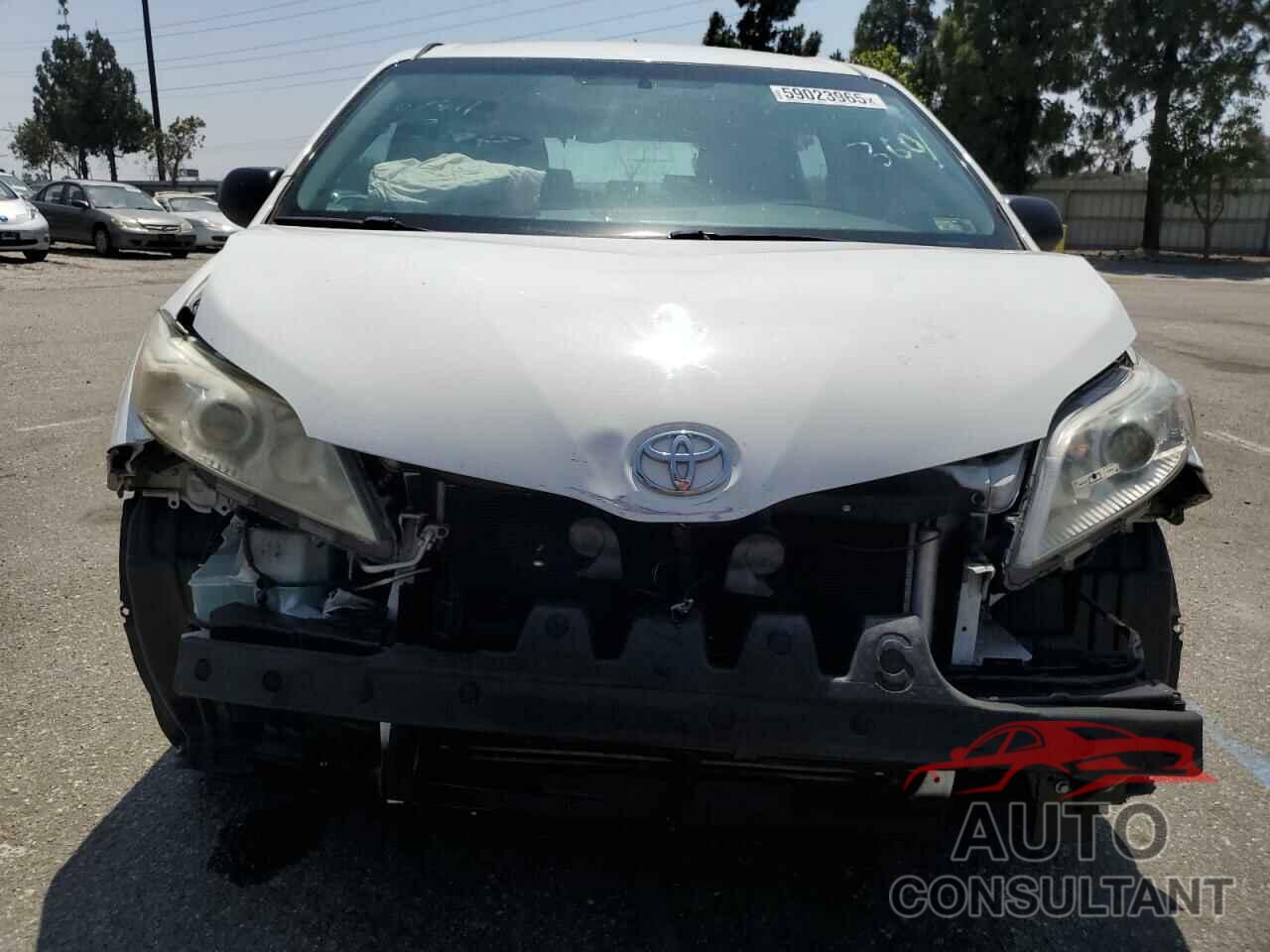 TOYOTA All Models 2017 - 5TDZZ3DC8HS814330
