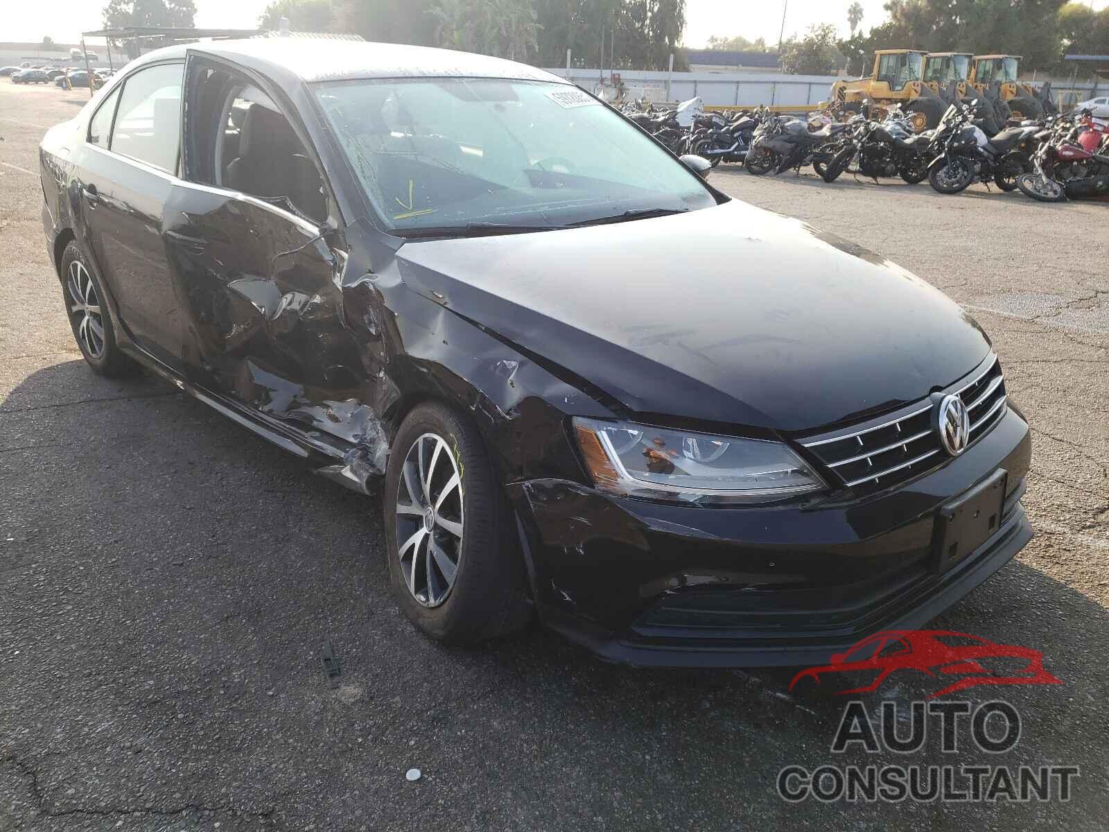 VOLKSWAGEN JETTA 2018 - 3VWDB7AJ0JM263872