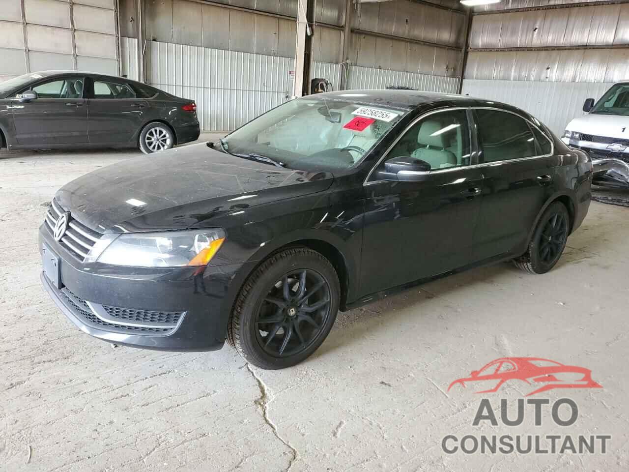 VOLKSWAGEN PASSAT 2013 - 1VWBH7A37DC099985