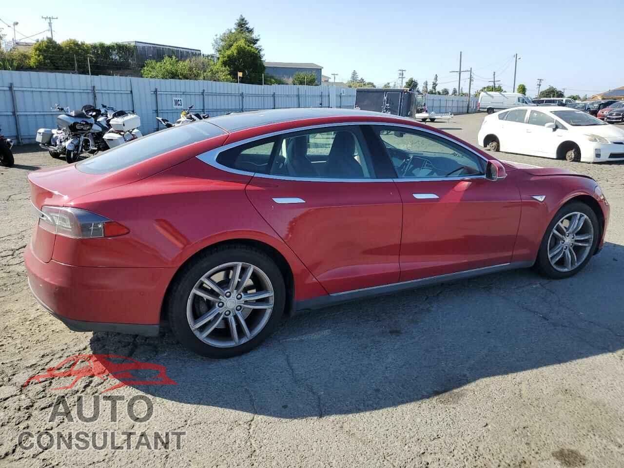 TESLA MODEL S 2016 - 5YJSA1E29GF136824
