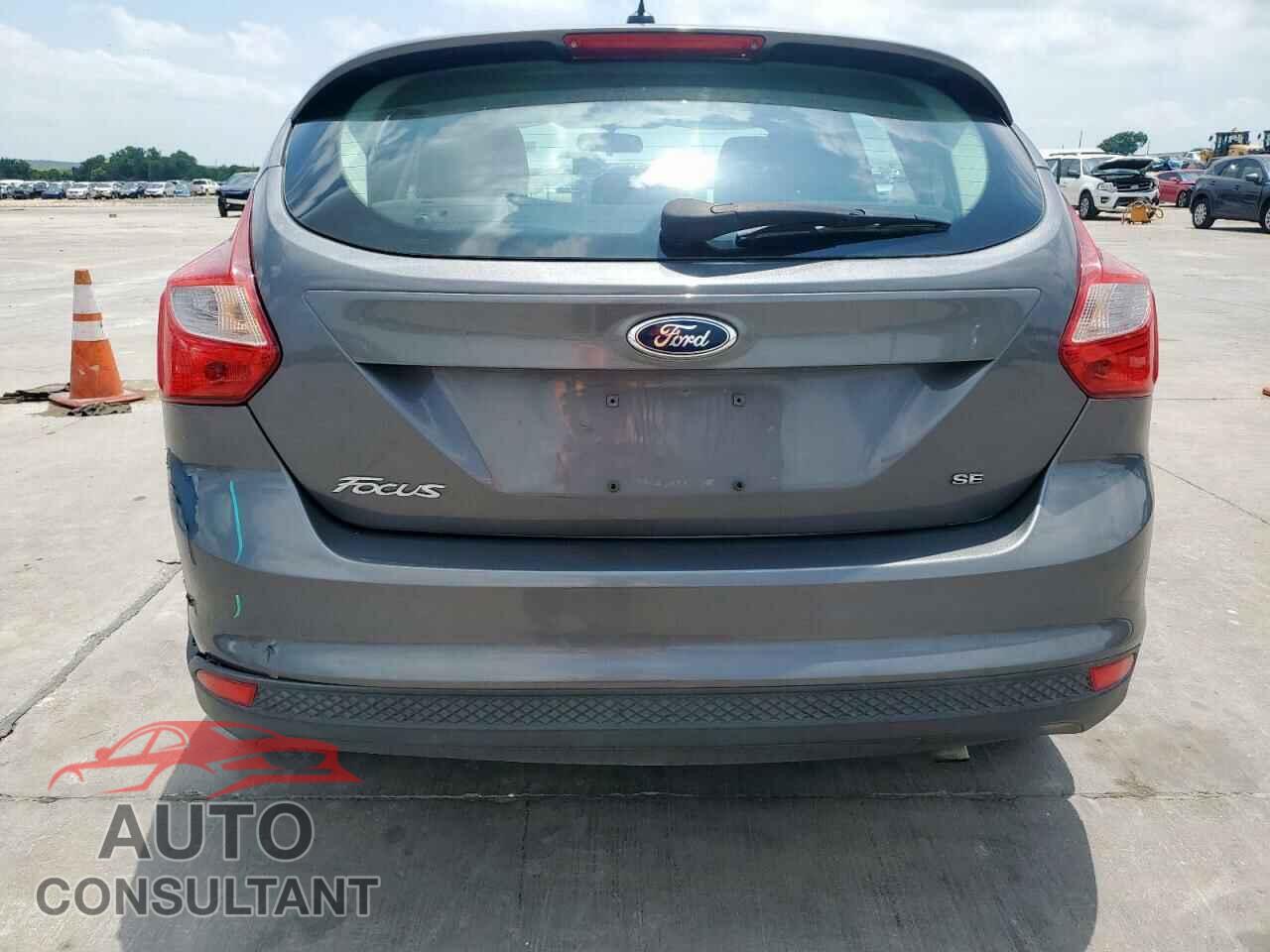FORD FOCUS 2012 - 1FAHP3K26CL235560