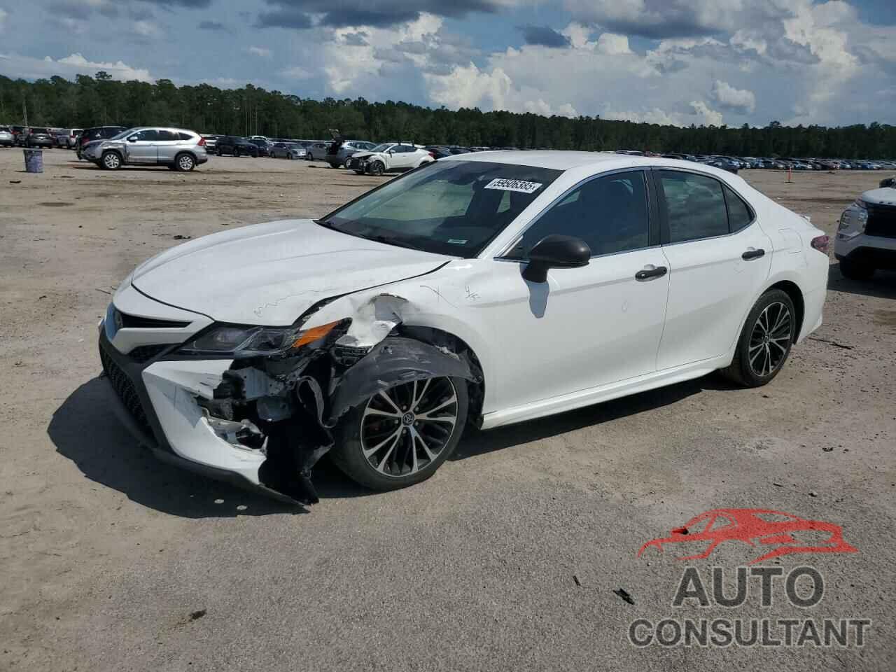 TOYOTA CAMRY 2018 - 4T1B11HK4JU631325
