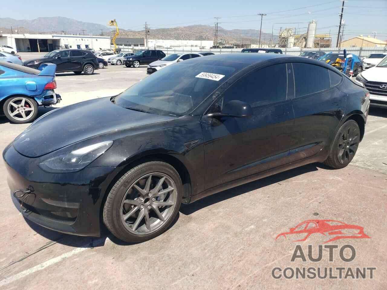 TESLA MODEL 3 2023 - 5YJ3E1EA0PF563647