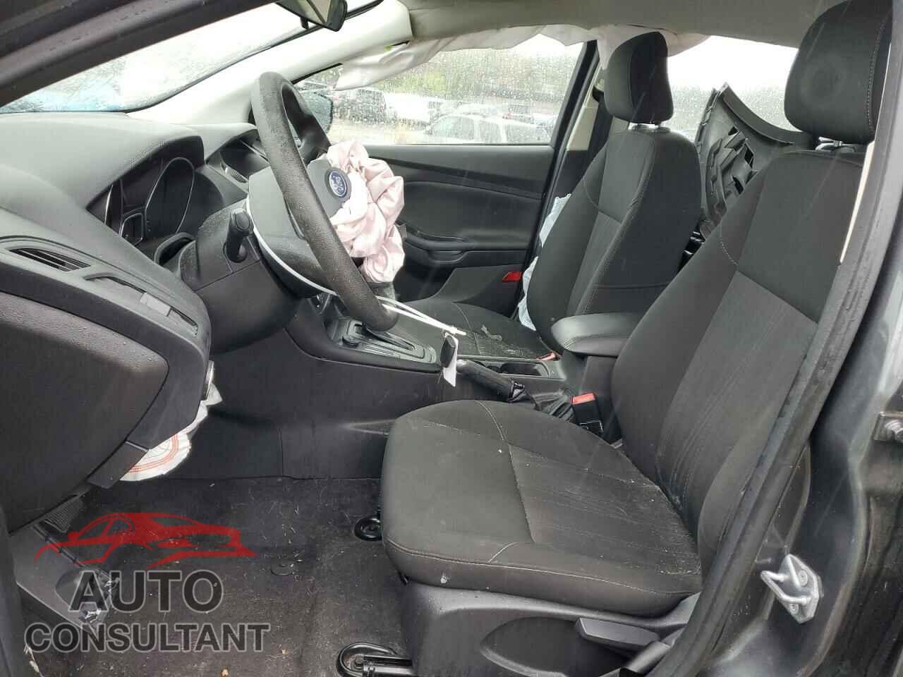 FORD FOCUS 2018 - 1FADP3F29JL206477