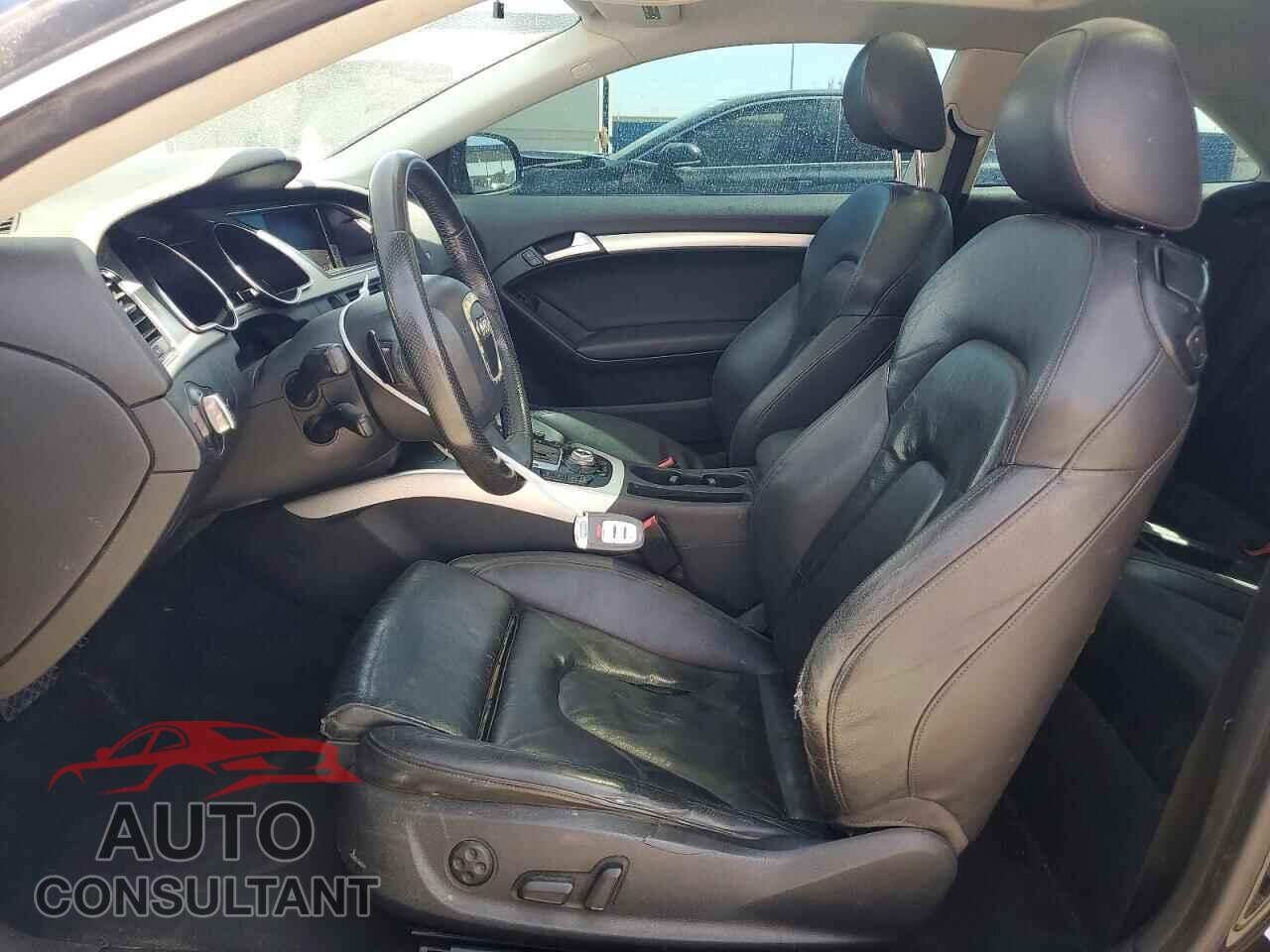 AUDI A5 2011 - WAULFAFR1BA075369