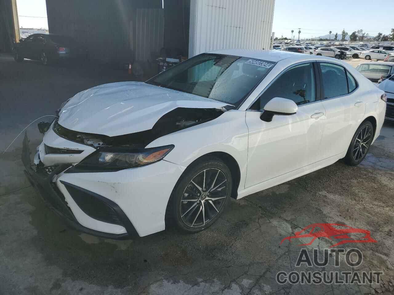 TOYOTA CAMRY 2021 - 4T1G11AK1MU590463