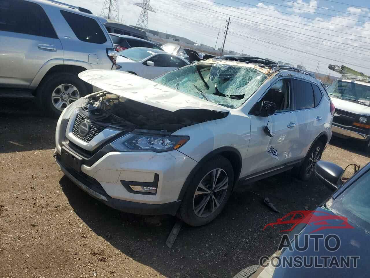 NISSAN ROGUE 2018 - 5N1AT2MV1JC808477
