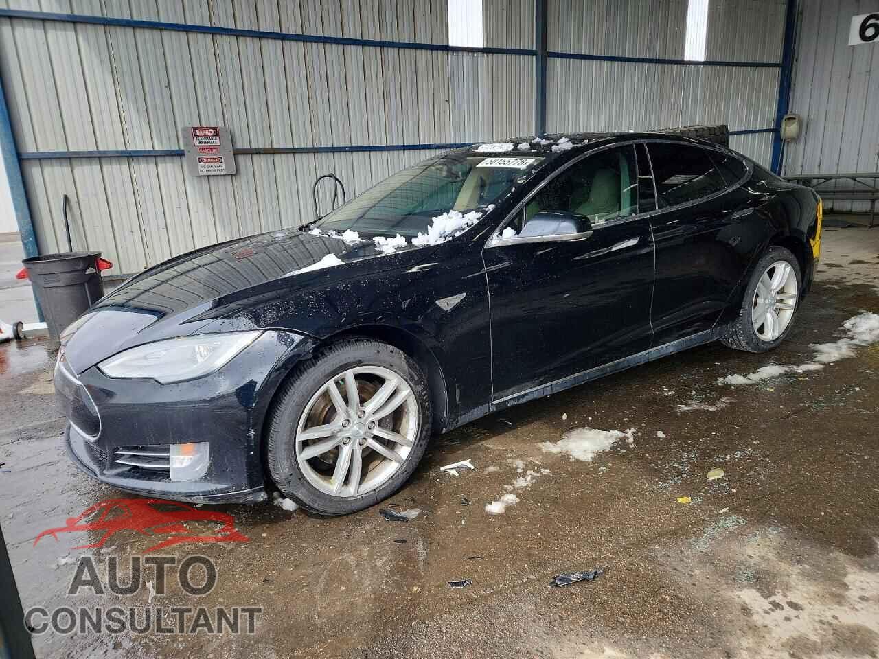 TESLA MODEL S 2013 - 5YJSA1CNXDFP21629