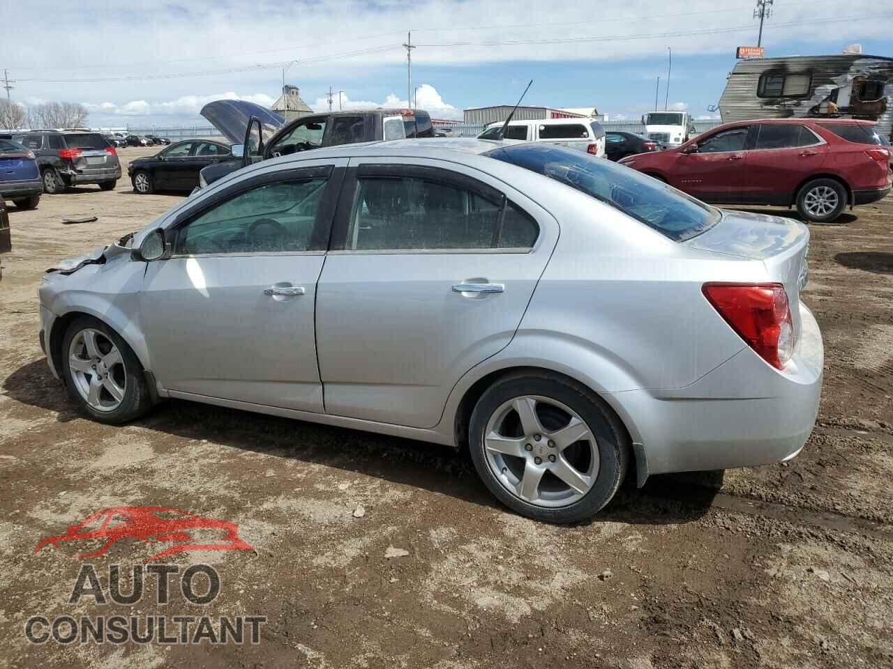 CHEVROLET SONIC 2012 - 1G1JF5SB1C4125108