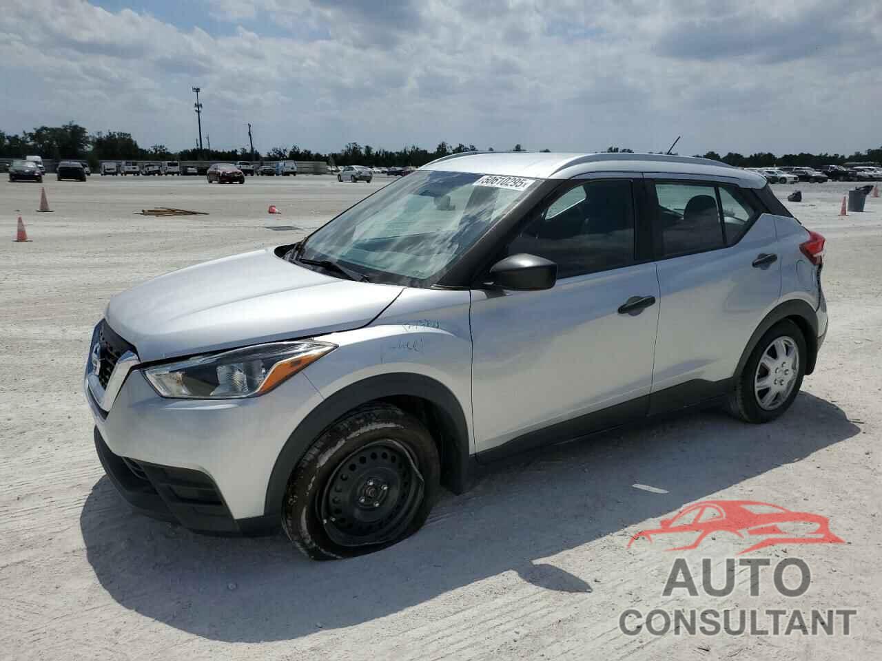 NISSAN KICKS 2018 - 3N1CP5CUXJL523277