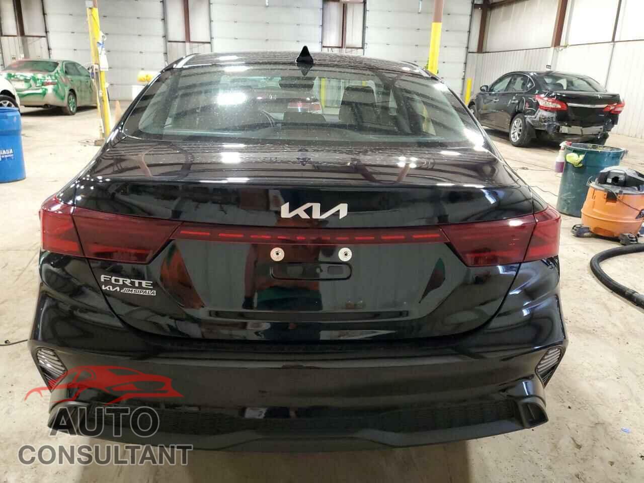 KIA FORTE 2023 - 3KPF24AD7PE542856