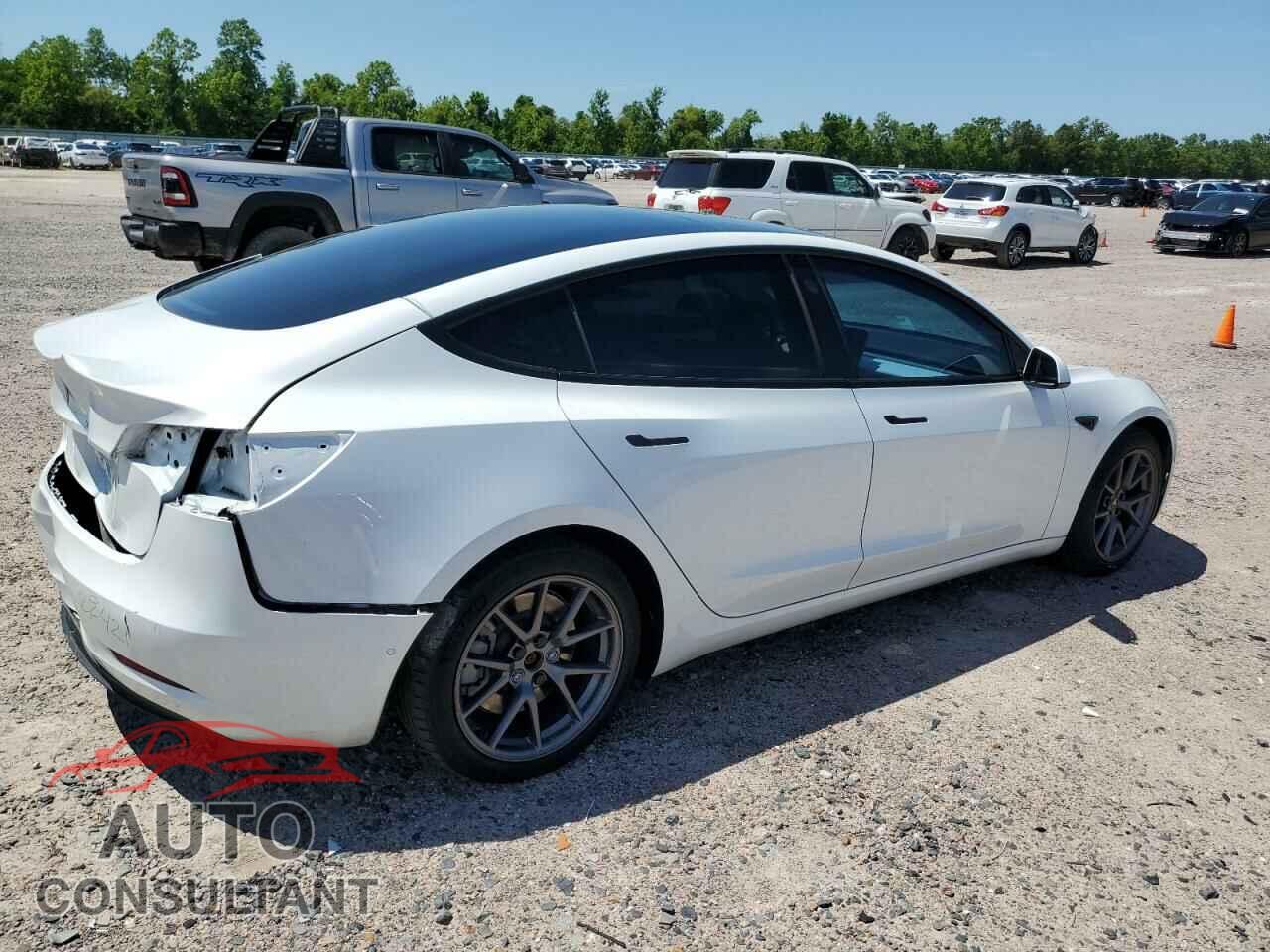 TESLA MODEL 3 2021 - 5YJ3E1EAXMF090674