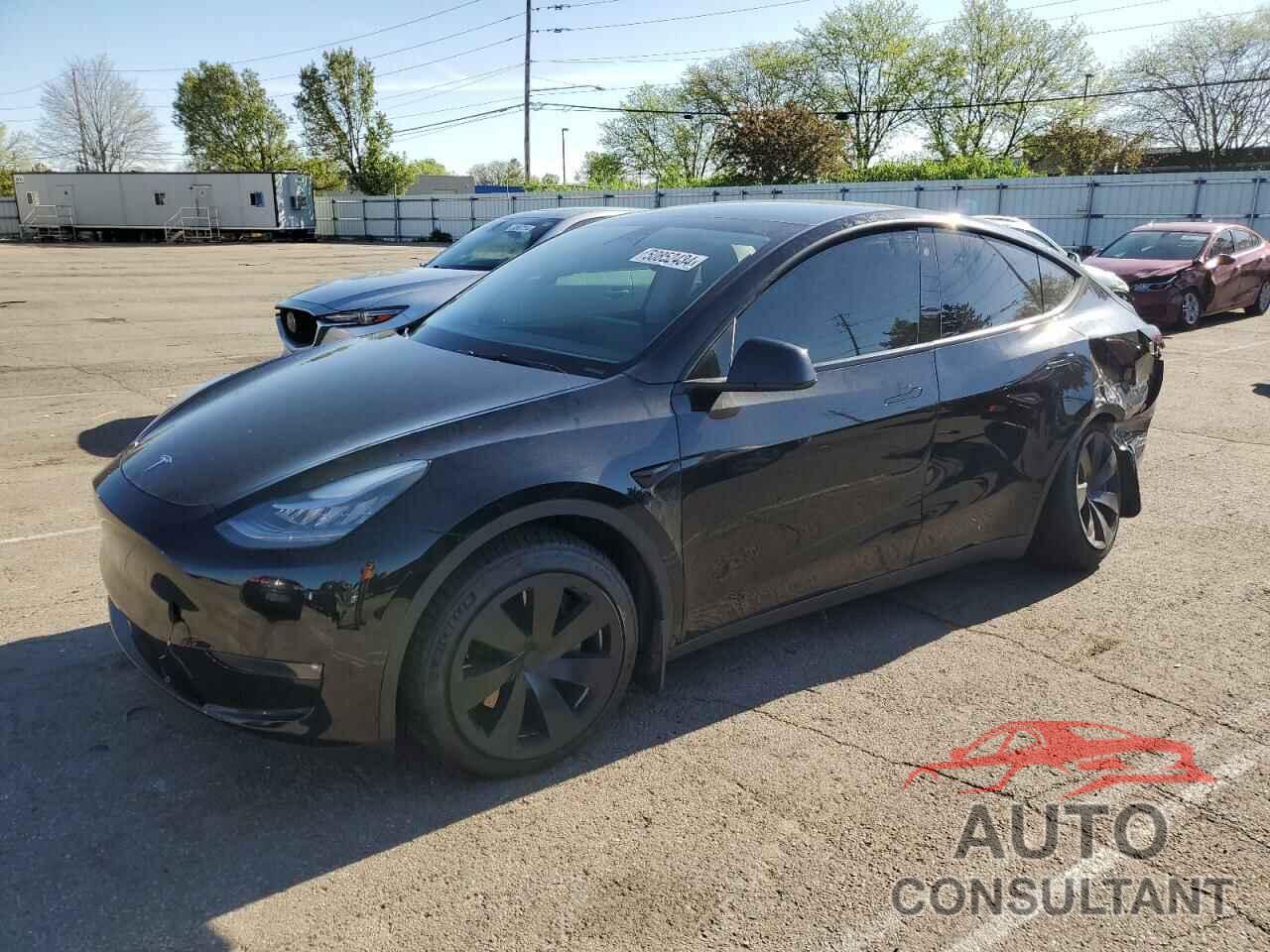 TESLA MODEL Y 2021 - 5YJYGDEE4MF192153