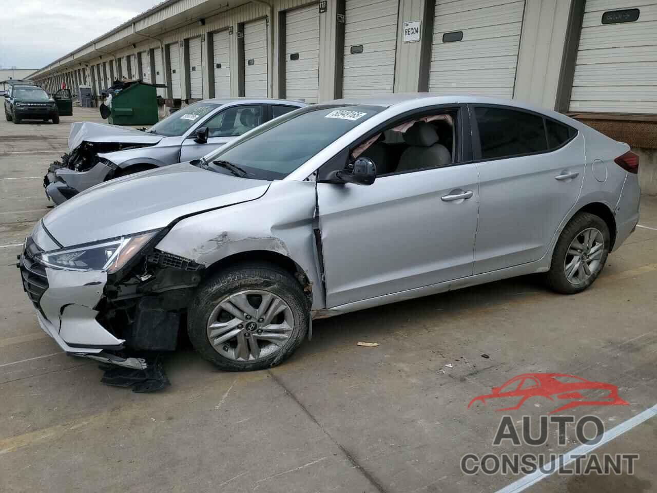 HYUNDAI ELANTRA 2019 - KMHD84LFXKU755066
