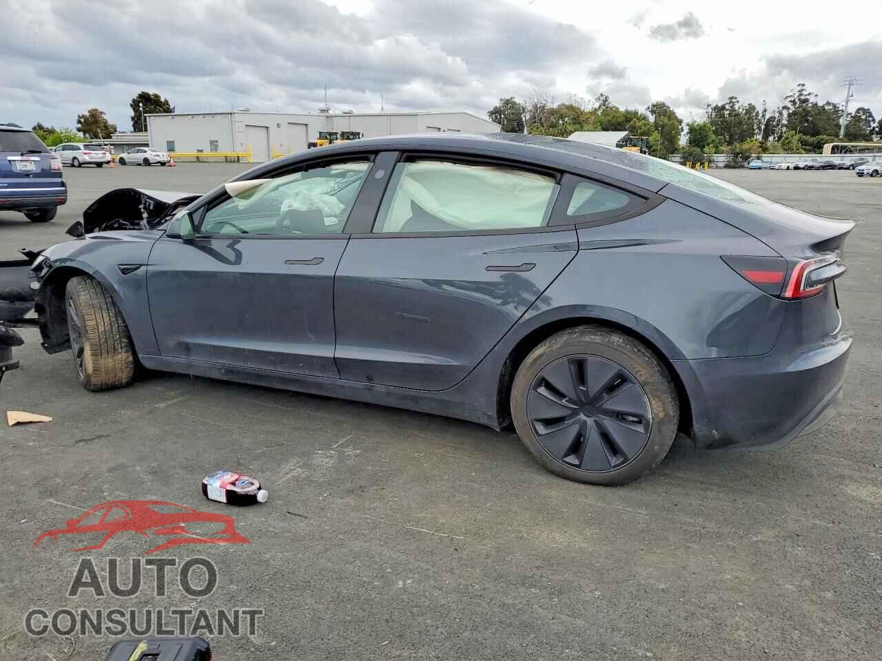 TESLA MODEL 3 2025 - 5YJ3E1EA8SF037601